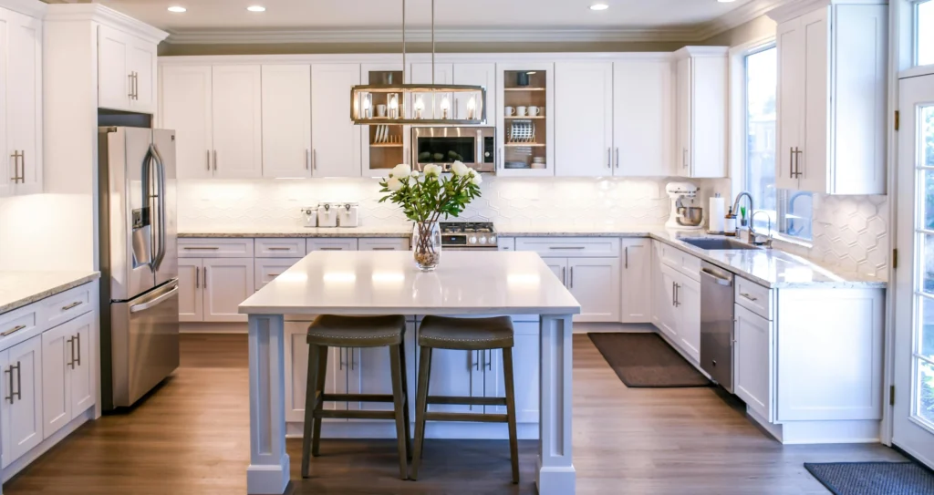 Főoldal Modern konyha felújítás Székesfehérváron – letisztult dizájn és igényes kivitelezés.