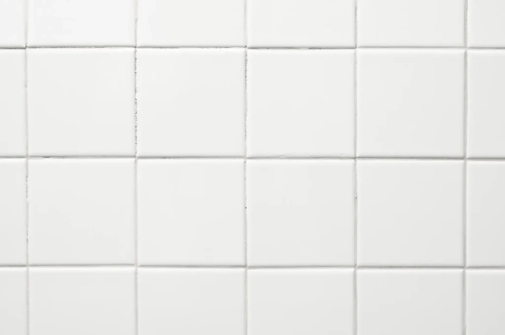 Fürdőszoba felújítás Csempe burkolás Székesfehérváron - Porcelán csempe felrakása fürdőszobában OtthonPro által